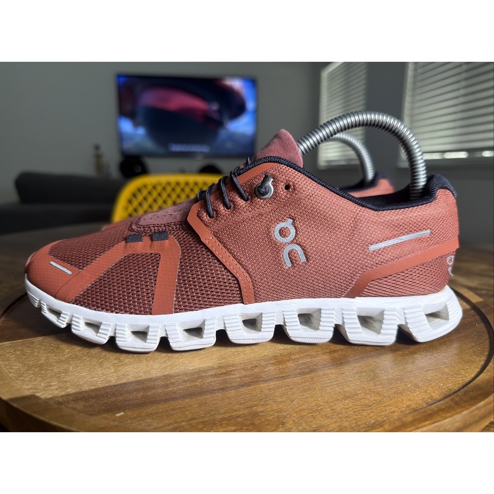 On Cloud 5 Chili Ruby Longhorn Orange/Rust Running Shoes Sneakers Women Size 7.5